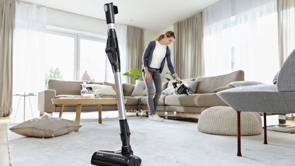 Bosch first 90° bendable vacuum cleaner - Unlimited 7 Made in Germany