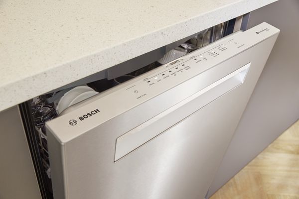 Bosch open dishwasher with autoair