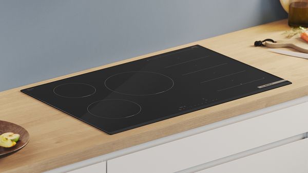 The product films explains the most important new features of our Induction Hobs Series 6.