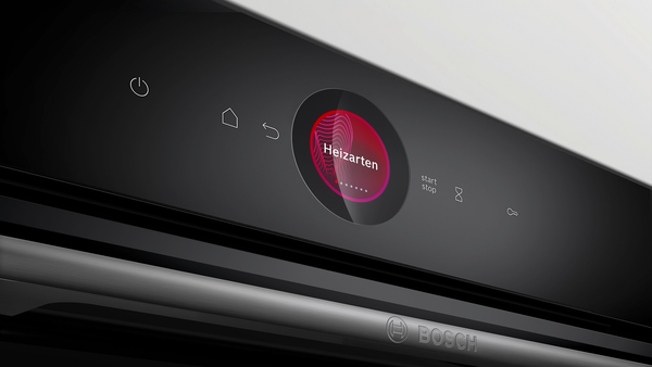 Bosch Backofen mit modernem TFT-Touchdisplay, auf dem die Heizarten ausgew&auml;hlt werden k&ouml;nnen; zeigt die intuitive Bedienung und pr&auml;zise Steuerung des Backofens.