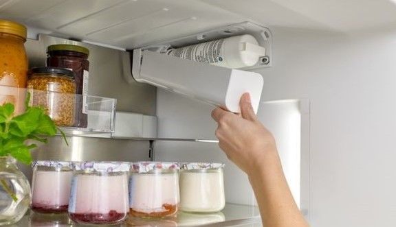 Detail vodního filtru Bosch pro čistou a svěží pitnou vodu