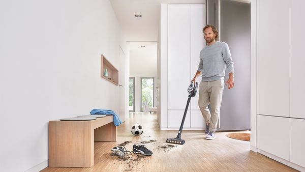 Bosch unlimited 8 vacuuming soil and dirt