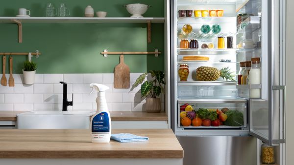 Bosch fridge cleaning product