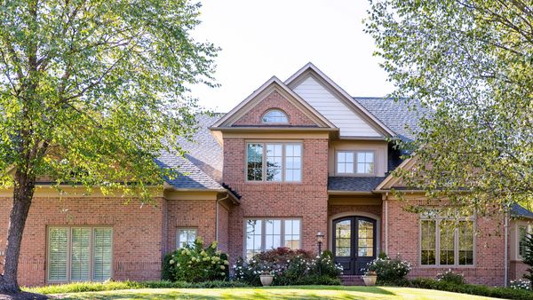 View of the front of Jan’s house