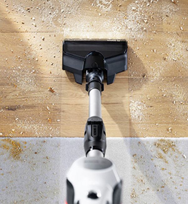 Unlimited 7 Removes dust from tiled floors