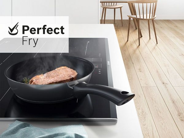 Tính năng PerfectFry giúp điều chỉnh nhiệt độ linh hoạt khi nấu nướng