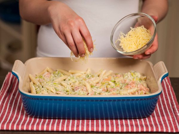 baked penne with salmon and leeks