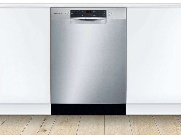 Máy rửa bát Bosch rất dễ vệ sinh bên ngoài