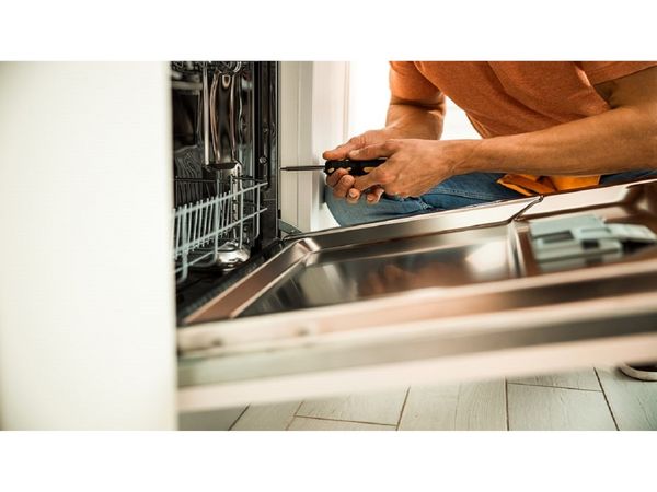 Nên kiểm tra bằng bút điện