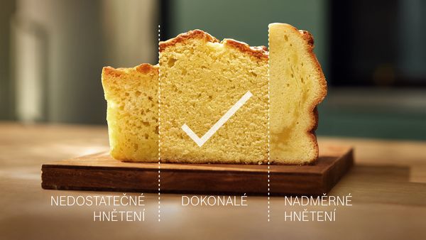 Koláč se třemi částmi zobrazujícími 1 perfektní a 2 špatné výsledky pečení, oddělené čarami: prostřední část zobrazuje zaškrtnutí a nápis „perfektní“. Levá část je nadepsána „ nedostatečně promíchaná“, pravá část „ přemíchaná“.