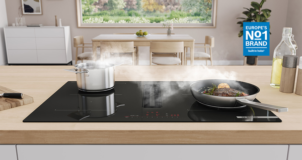 Pour certains, c'est une table de cuisson qui &eacute;vacue parfaitement la vapeur. Pour d'autres, c'est une hotte qui sait aussi parfaitement cuisiner. 