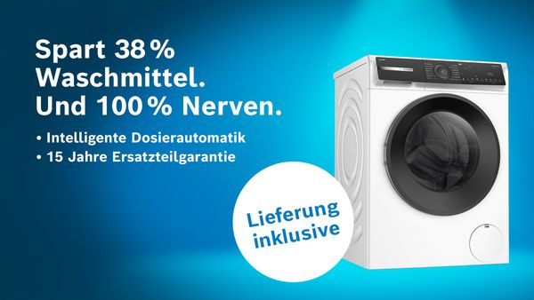 Waschmaschine vor blauem Hintergrund mit Hinweis auf 38% Waschmittel sparen und Lieferung inklusive.