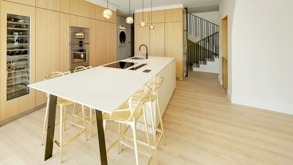 Wide angle view of the kitchen and kitchen island