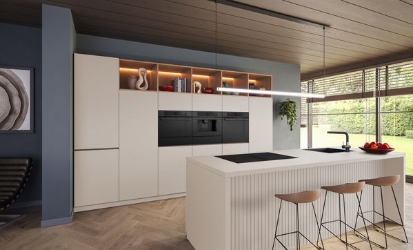 Witte keuken met keukentoestellen van de Bosch Matt Design-lijn.