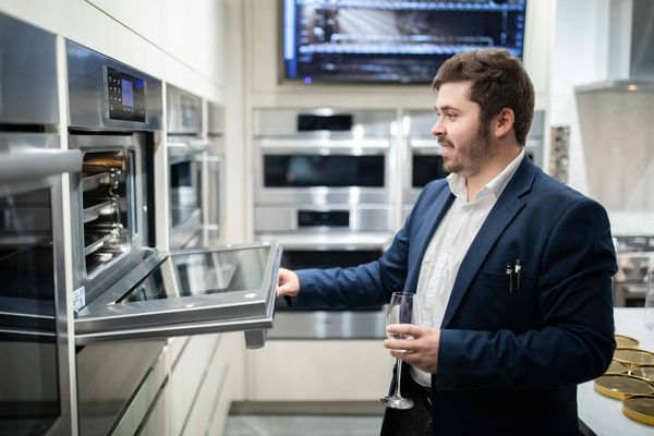 Bosch in Every detail; Surprisingly simple solutions with your built-in oven