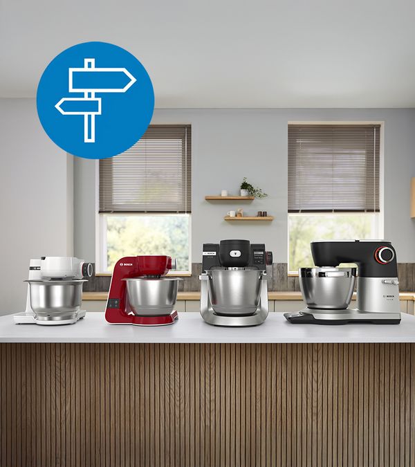 Serie 2, Serie 4, Serie 6 und Serie 8 auf der Küchenarbeitsplatte von links nach rechts.