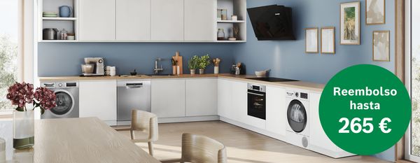 Cocina de color azul y blanca con cartes der hasta 265 € de reembolso.