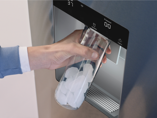 bosch french door refrigerators quickice pro system ice in cup