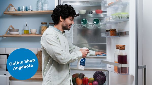 Bosch Zubeh&ouml;r und Reinigungsmittel mit dem Hinweis auf Angebote im Bosch Online Shop
