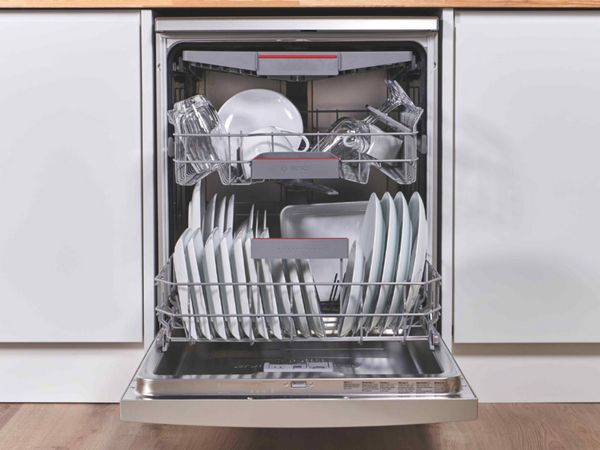 Built-In Dishwasher with quite mark