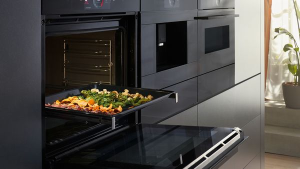 Поєднання дизайну та функціоналу в духових шафах Bosch 6 та 8 серії.