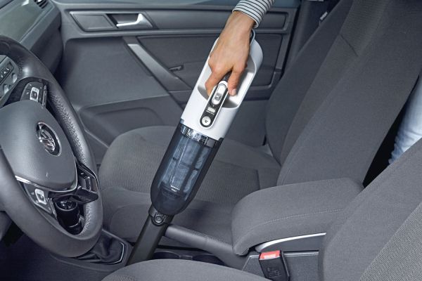 Uncompromising performance and lightweight, agile flexibility with our 2-in-1 upright and handheld cordless Flexxo vacuums. 