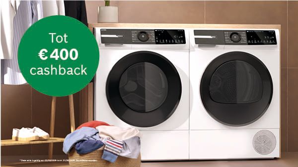 Wasruimte met wasmachines, kledingrek en promotiebord voor maximaal &euro; 400 cashback.