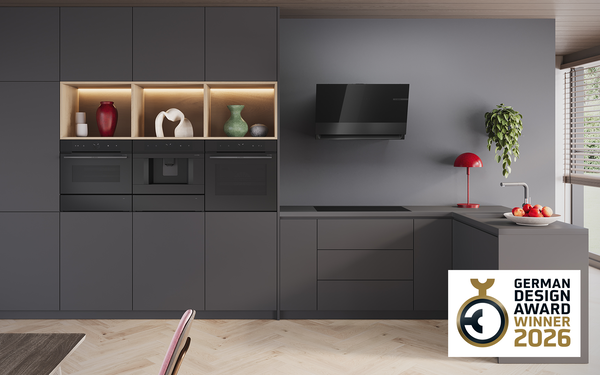 Eine matte K&uuml;che von Bosch mit den Matt Design Line Ger&auml;ten und einem Award Logo.