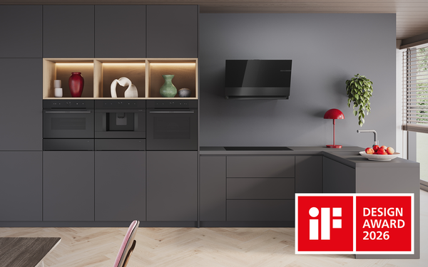 Eine matte K&uuml;che von Bosch mit den Matt Design Line Ger&auml;ten und einem Award Logo.