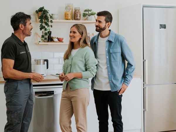 Έ&nu;&alpha; &zeta;&epsilon;&upsilon;&gamma;ά&rho;&iota; &pi;&omicron;&upsilon; &mu;&iota;&lambda;ά&epsilon;&iota; &mu;&epsilon; έ&nu;&alpha;&nu; &tau;&epsilon;&chi;&nu;&iota;&kappa;ό &mu;&alpha;&sigmaf; &sigma;&tau;&omicron; &sigma;&pi;ί&tau;&iota; &tau;&omicron;&upsilon;&sigmaf;.