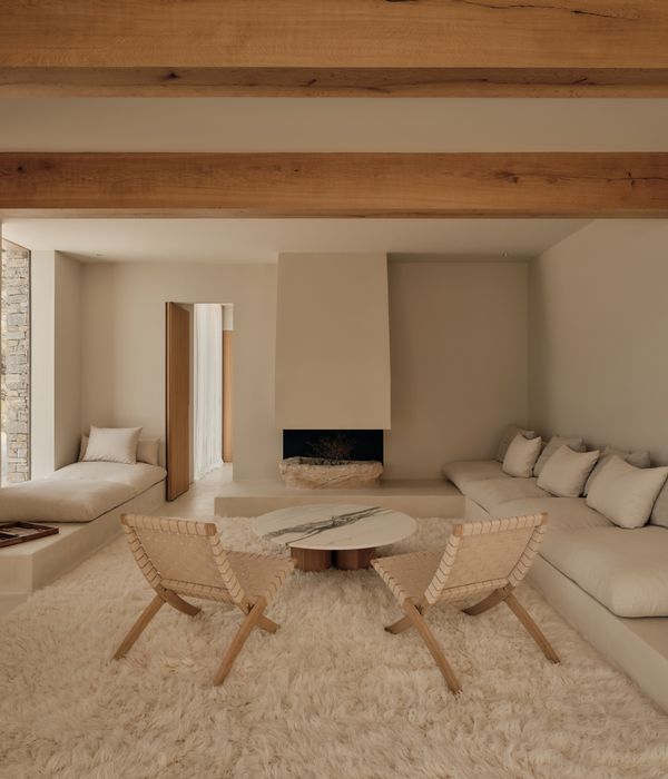 Interior shot of the lounge in the SR house 