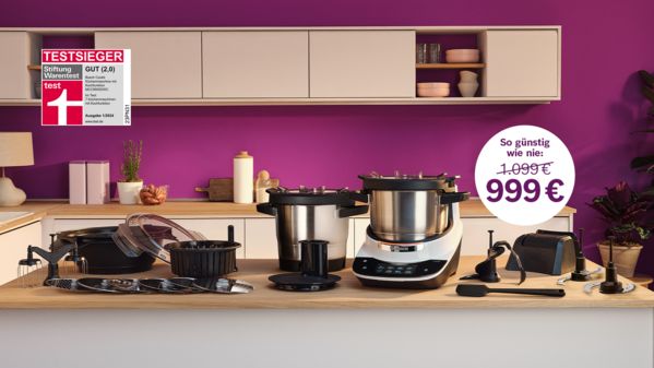 Bosch Cookit K&uuml;chenmaschine mit Kochfunktion mit Zubeh&ouml;r auf K&uuml;cheninsel.