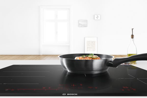 Bosch induction hob in use