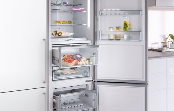 עיצוב הפנים של המקררים והמקפיאים שלנו מציע לכם חופש, תצוגה ברורה וגישה נוחה להכנסה ולהוצאה של מוצרים