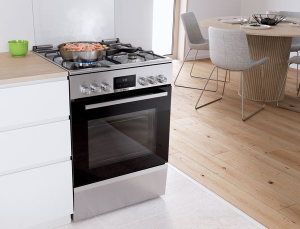 Freestanding gas deals oven and cooktop