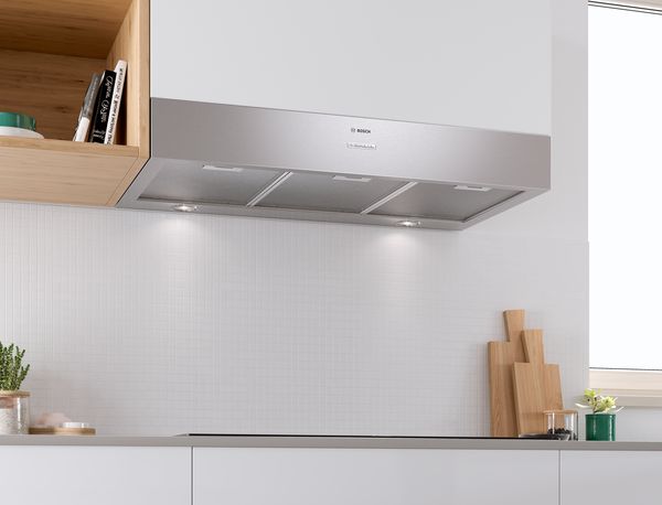 Bosch built-under cooker hoods - image