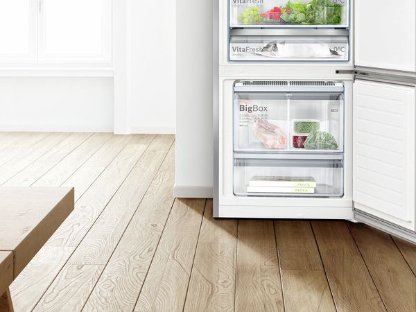 Interior of a Bosch fridge-freezer with VitaFresh
