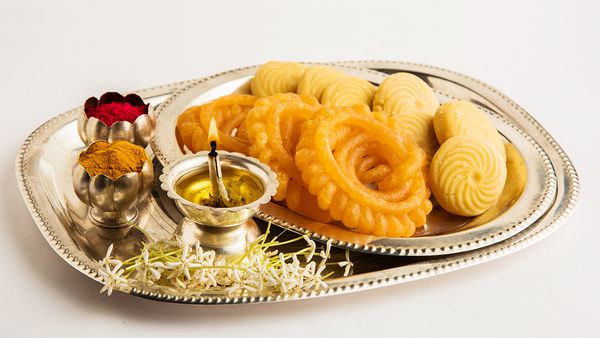 5 Classic Indian Delicacies for Deepavali