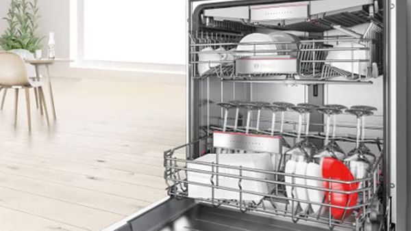 Bosch Open Freestanding Dishwasher with crockery