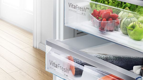 Moderne Bosch accent line Kühlschränke mit VitaFresh pro 