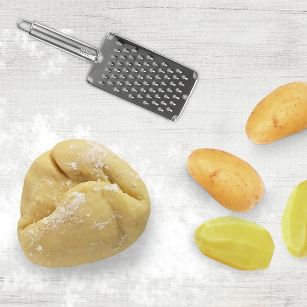 Potato: the fresh maker for your cakes.