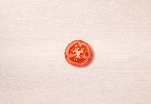 Вкусни червени домати