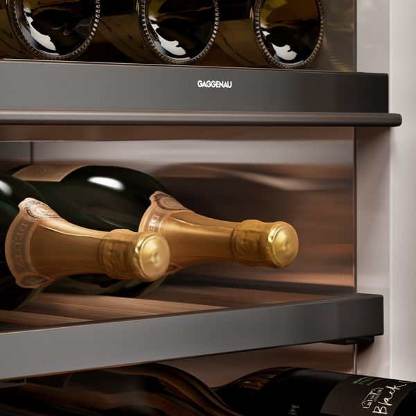 wine-cabinet-fully-extendable-trays