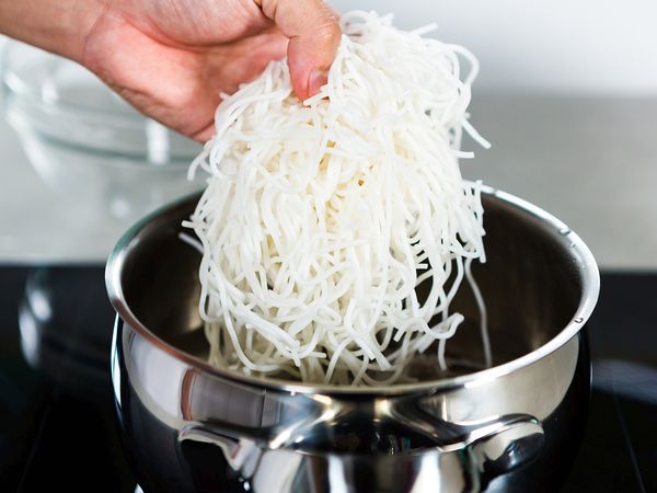 thick rice vermicelli
