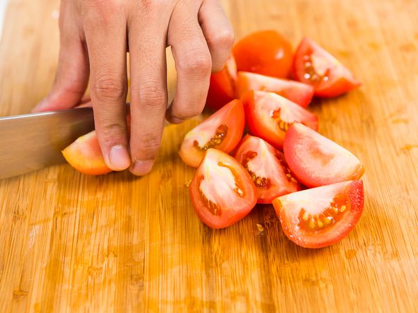 Quarter tomatoes