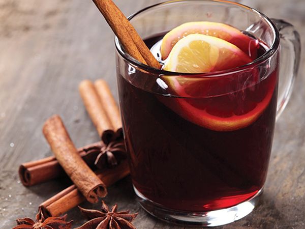 Vin chaud danois : recettes de Noël par Bosch. 