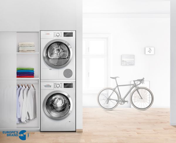 Kako sušiti odjeću čak i u skučenim prostorima? Kompaktne Bosch sušilice pružalu optimalnu učinkovitost sušenja.  