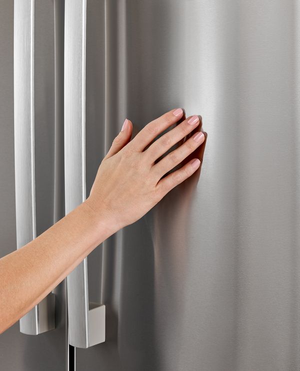 stainless steel refrigerator with fingerprint-resistance
