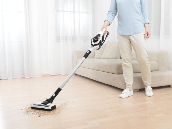 Bosch Unlimited Vacuum in use by person cleaning floor