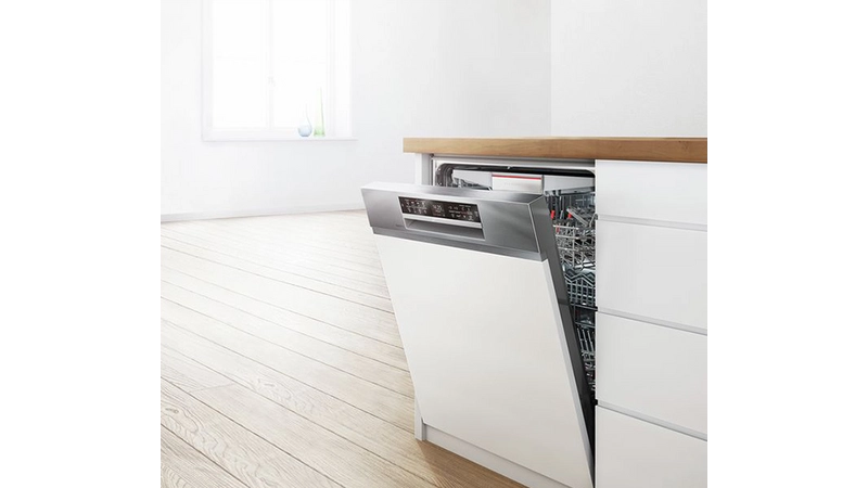 Semi-integrated dishwasher 60 cm